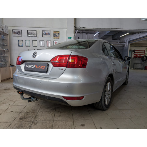 Фаркоп MOTODOR на Volkswagen Jetta 2010-2019 Арт.92703
