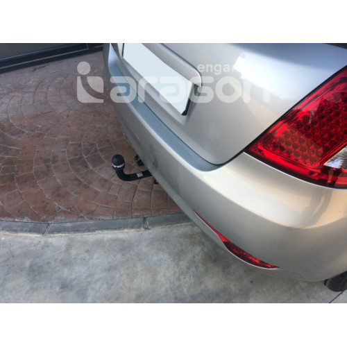 Фаркоп ARAGON на KIA Ceed 2007–2012 Арт. E3009AV (5 двер.)