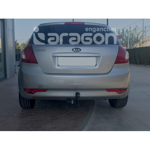 Фаркоп ARAGON на KIA Ceed 2007–2012  Арт. E3009AA (5 двер.)